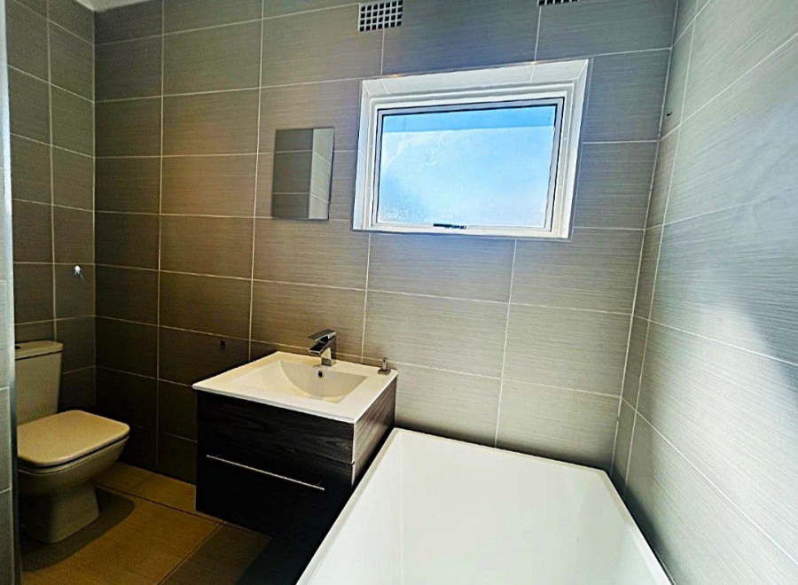  Bedroom Property for Sale in Berea Eastern Cape